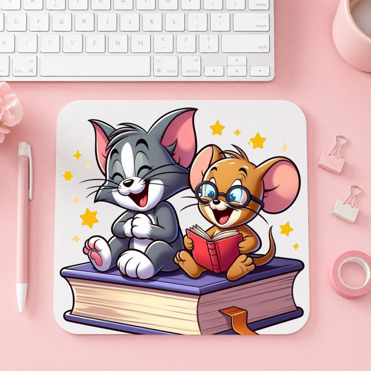 Söt Tom och Jerry Läser Bok | 20cm x 24cm
