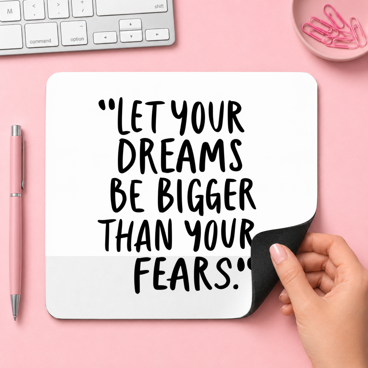 “LET YOUR DREAMS BE BIGGER THAN YOUR FEARS.” | 20cm x 24cm